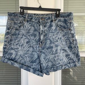 American Eagle Tropical Floral Mom Shorts